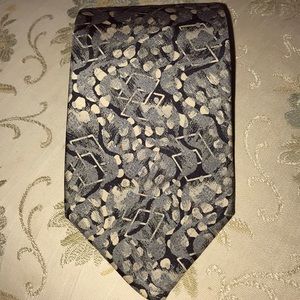 Guy Laroche Vintage all silk abstract tie